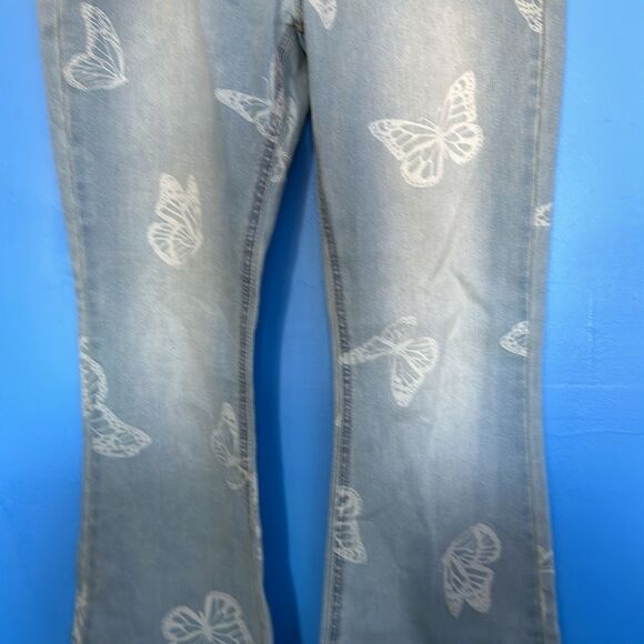 No Boundaries Women's Light Wash High-Rise Flare Stretch Jeans Size Medium (7-9) - Picture 2 of 3